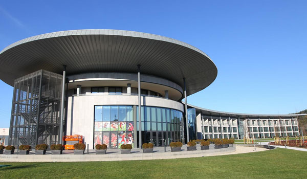 modern çelik yapılar